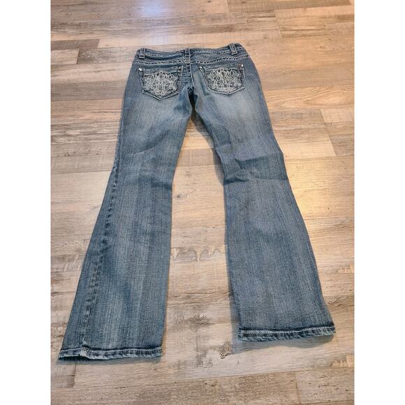 Paisley size 2 women's white washed bootcut jeans with embroidered pockets - Picture 2 of 10